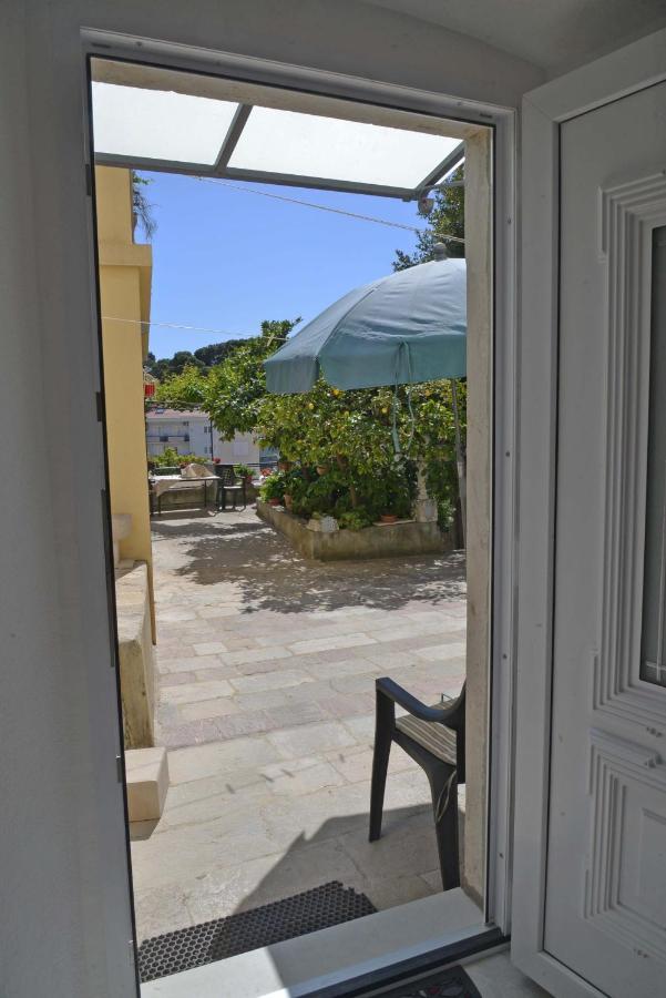 Guesthouse Manda دوبروفينك المظهر الخارجي الصورة